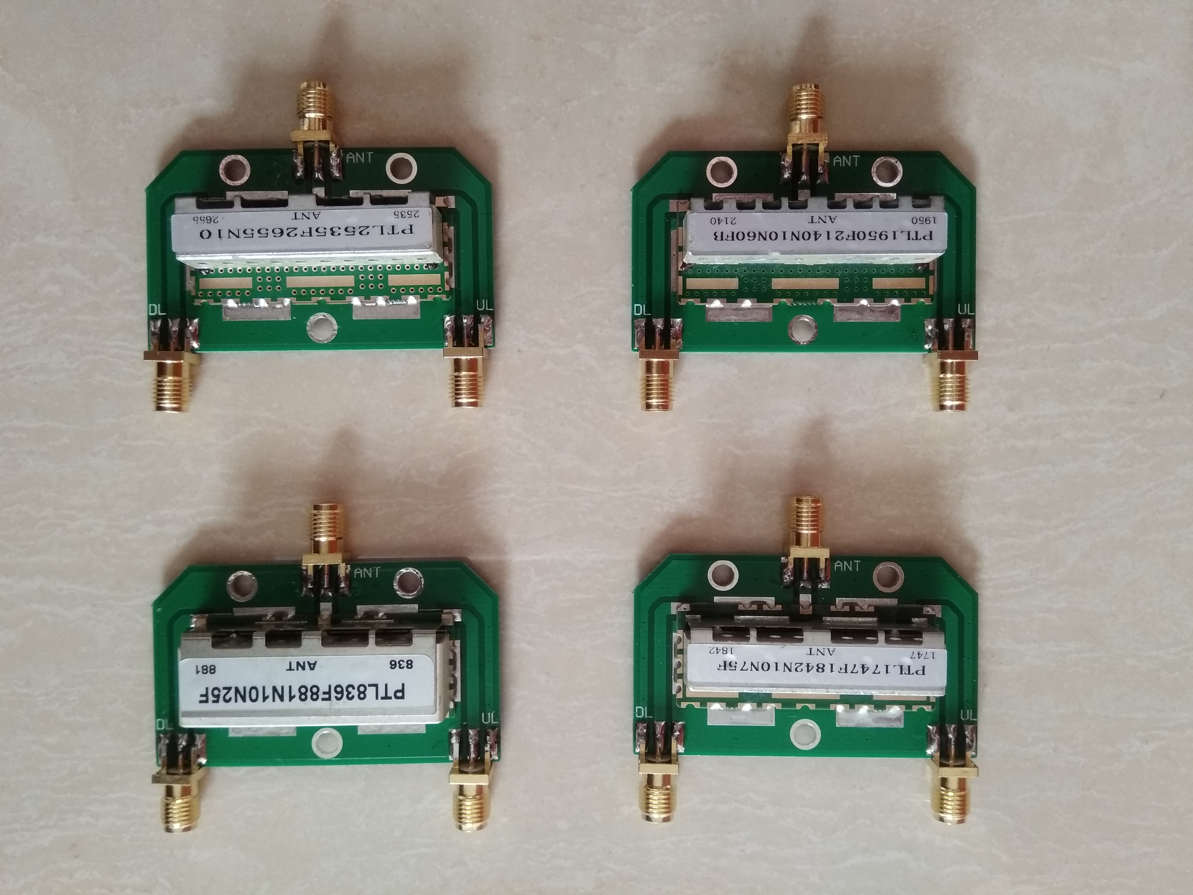 Dielectric duplexer for band1 band3 band5 band7